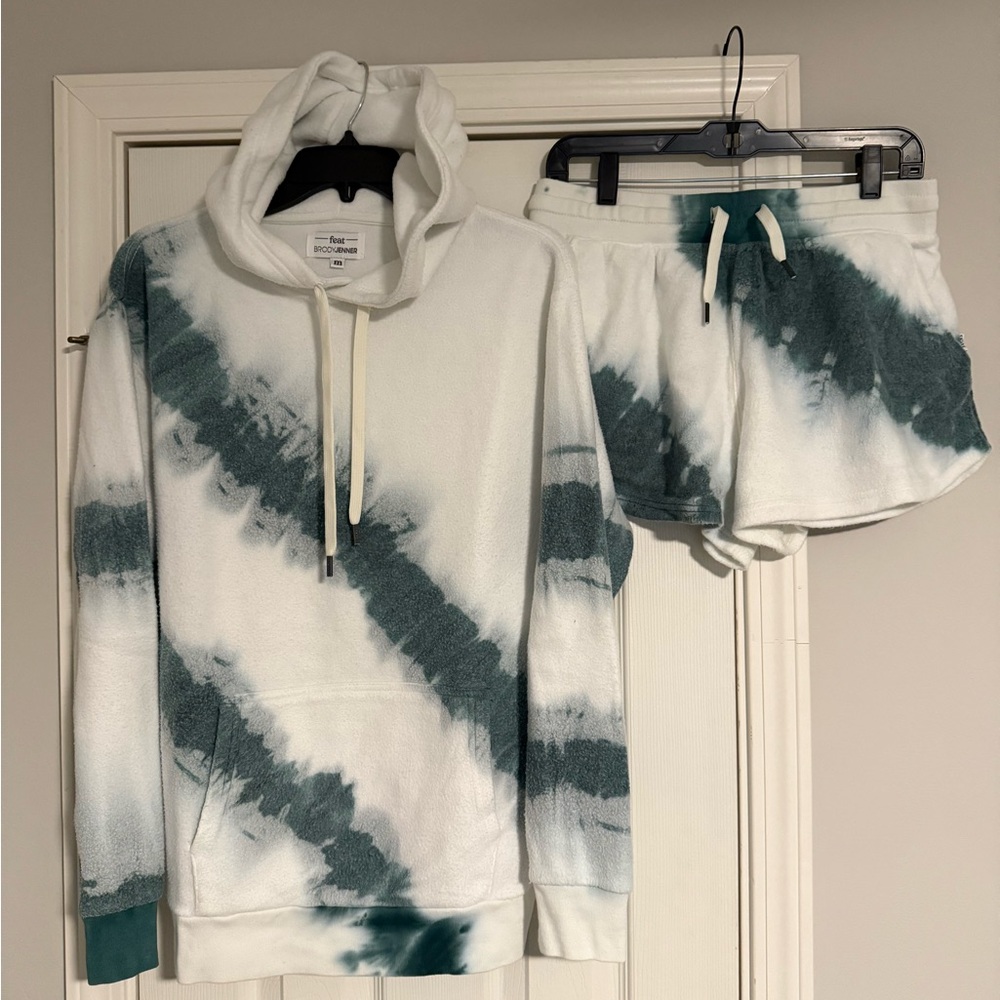 Feat Brody Jenner White Hoodie and Shorts Set